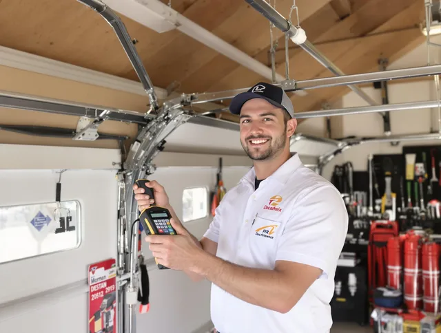 Hollywood Garage Door Repair local technician providing expert garage door repair in Hollywood neighborhood